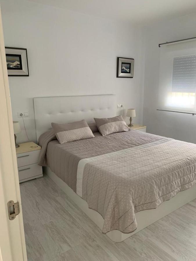 Playa Del Puntal I Villaviciosa Primera Linea Playa Apartment *